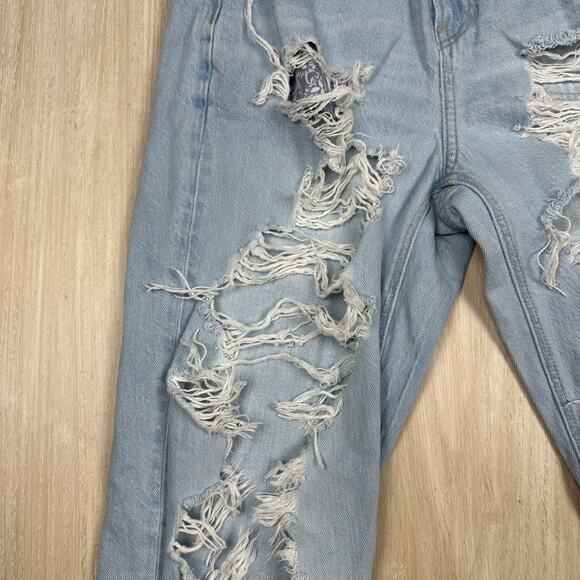 American Eagle Distressed Blowout Destroyed Mom High Rise Casual Denim Jeans 4 - Picture 5 of 16